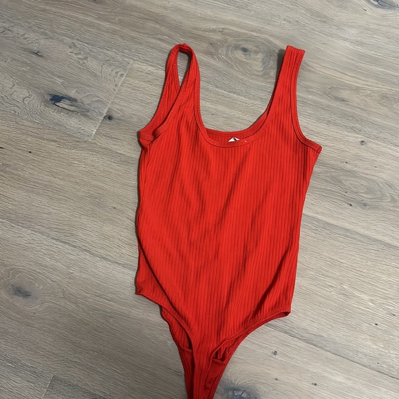 Red bodysuit - Picture 2 of 2